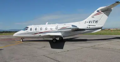Hawker 400A