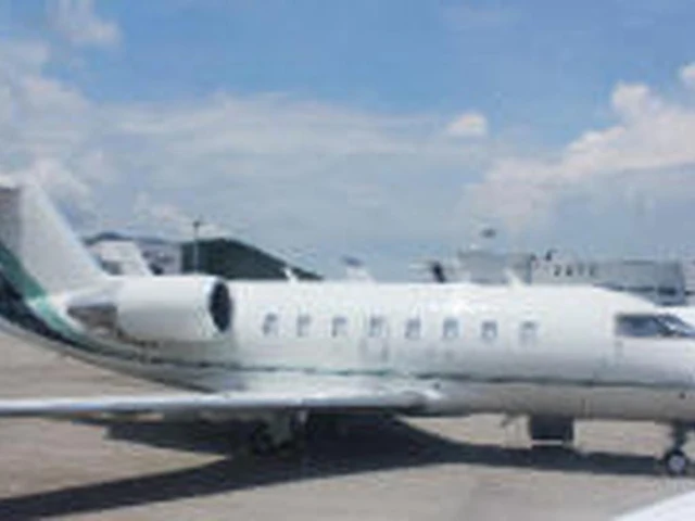 C-FYTZ — photo