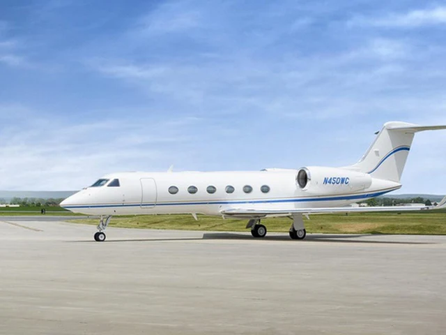 N450WC — photo