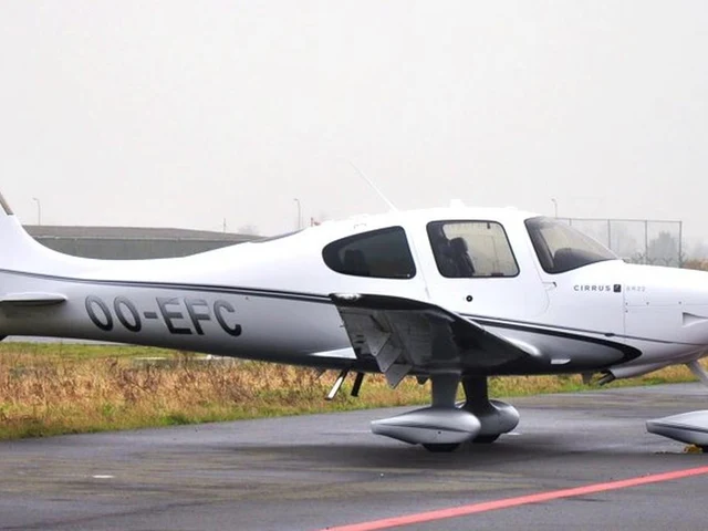 OO-EFC — photo