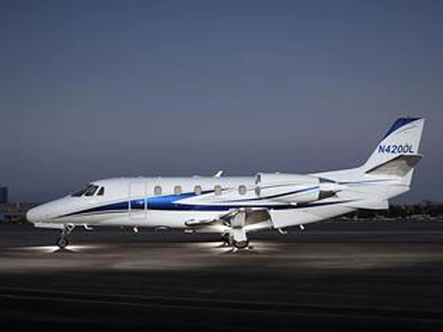 N420DL — photo