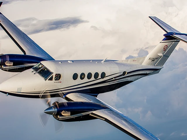 King Air 260 — photo