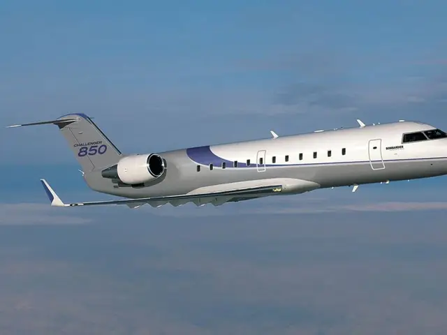 Все фото Challenger 850 1