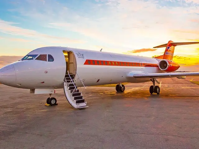 Все фото Fokker 70 VIP 1
