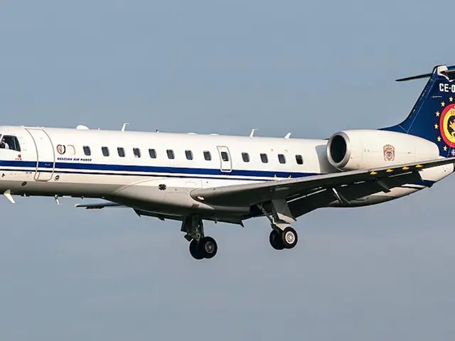 Все фото Embraer ERJ 135 1