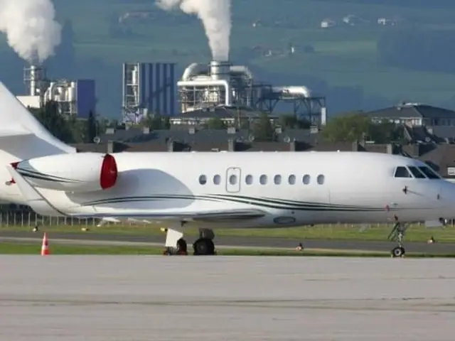 Все фото Falcon 2000LX 1