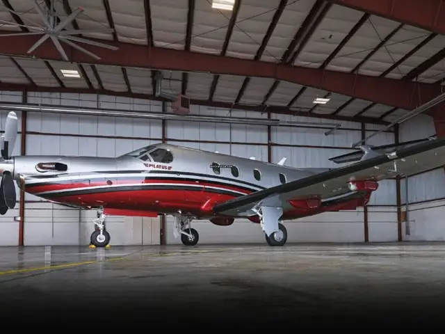 Все фото Pilatus PC-12/47 1