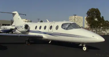 Hawker 400XP