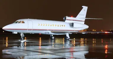Falcon 900B