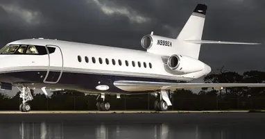 Falcon 900B