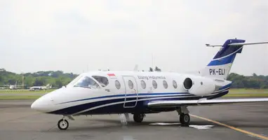 Hawker 400A