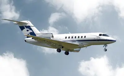 Hawker 4000