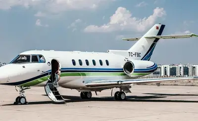 Hawker 750
