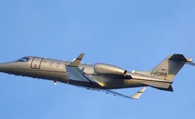 Learjet 40