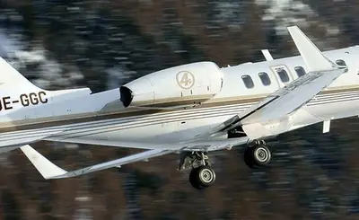 Learjet 40