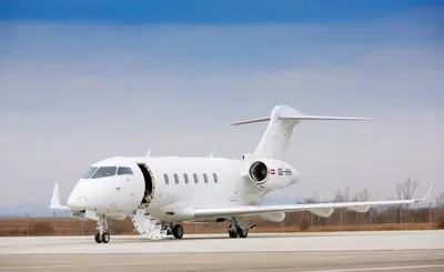 Challenger 300