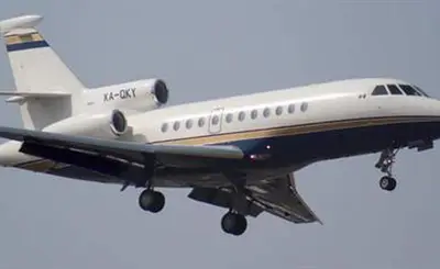 Falcon 900