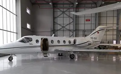 Hawker 400A