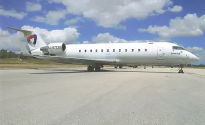CRJ 200