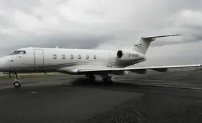 Challenger 300