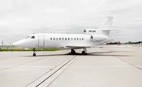 Falcon 900B