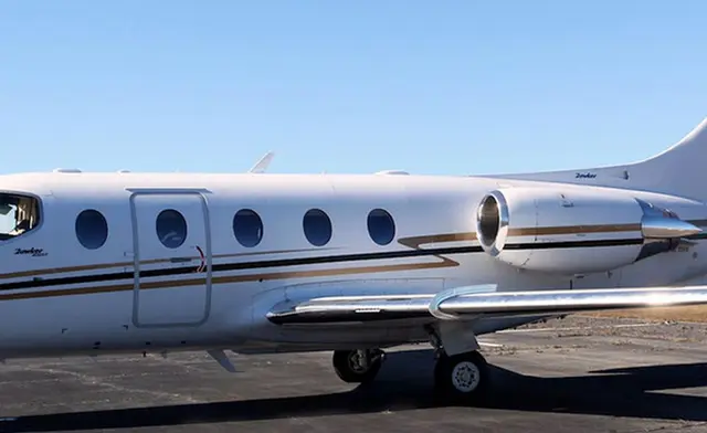 Hawker 400XP