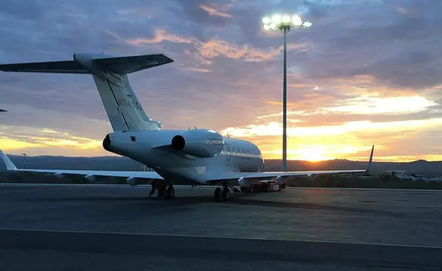Challenger 300
