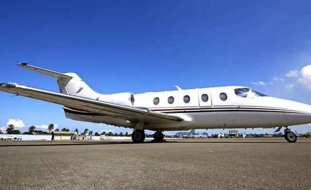 Hawker 400XP