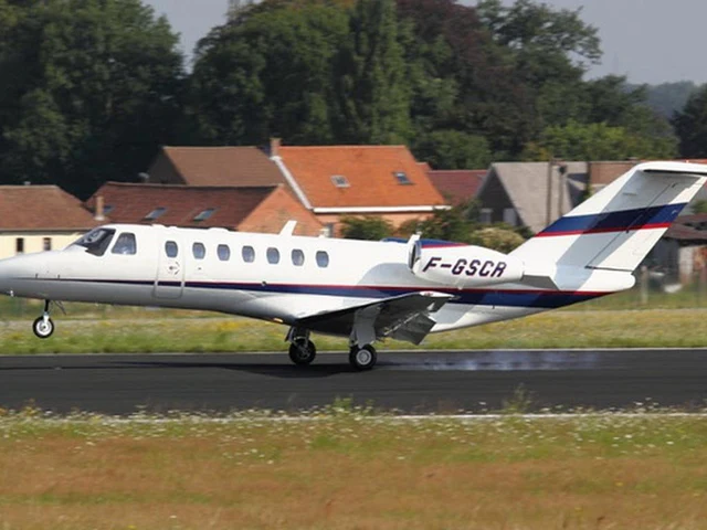 F-GSCR — photo