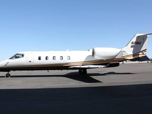 N21NV — photo