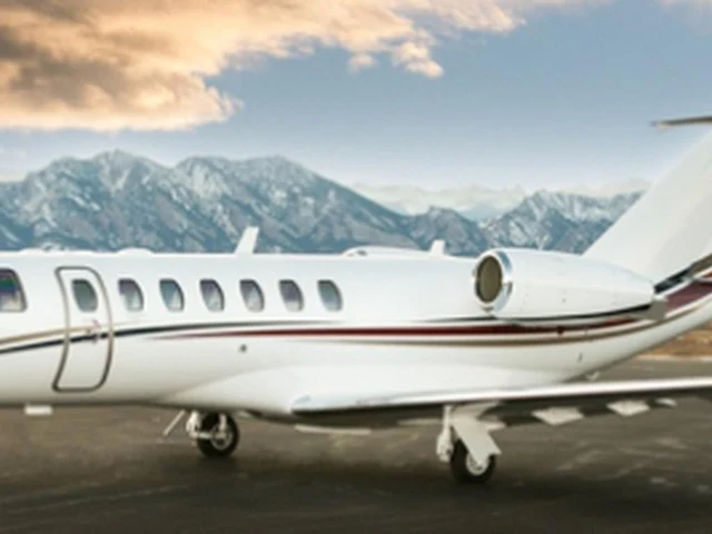 N428BR — photo