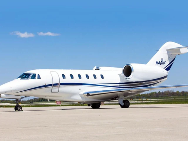 N48HF — photo