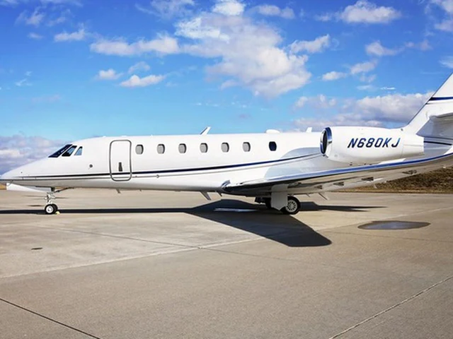 N680KJ — photo