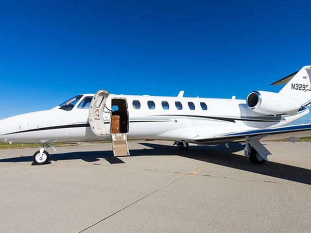 N329CJ — photo