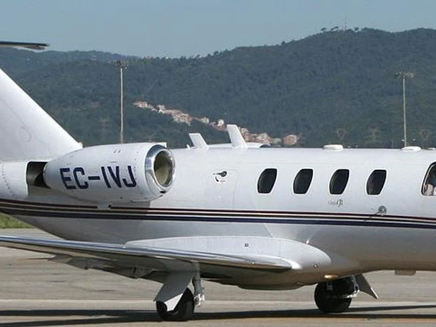 EC-IVJ — photo