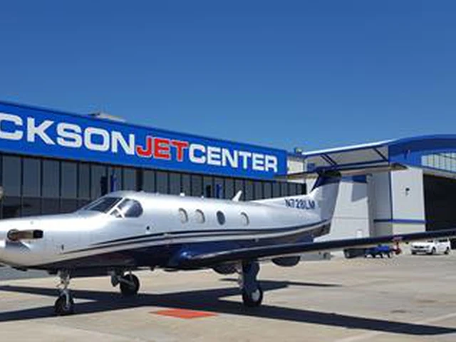 N728LM — photo