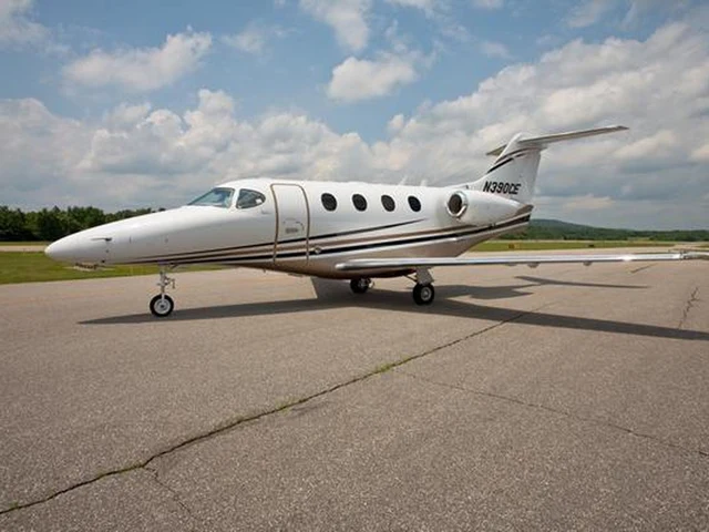 N390CE — photo