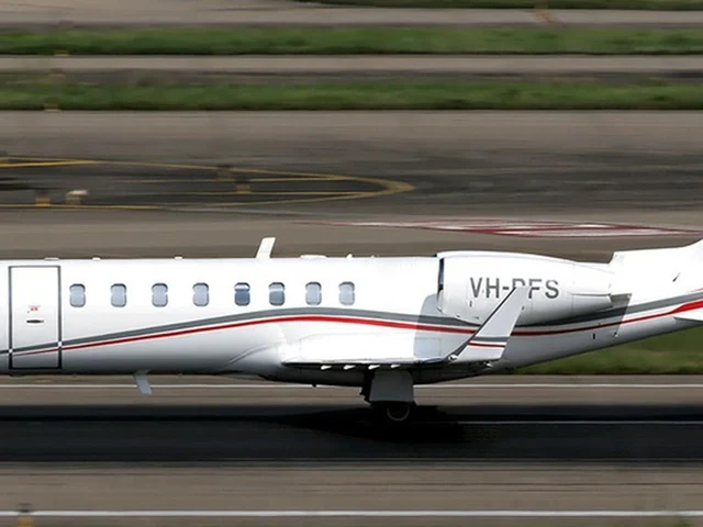 VH-PFS — photo