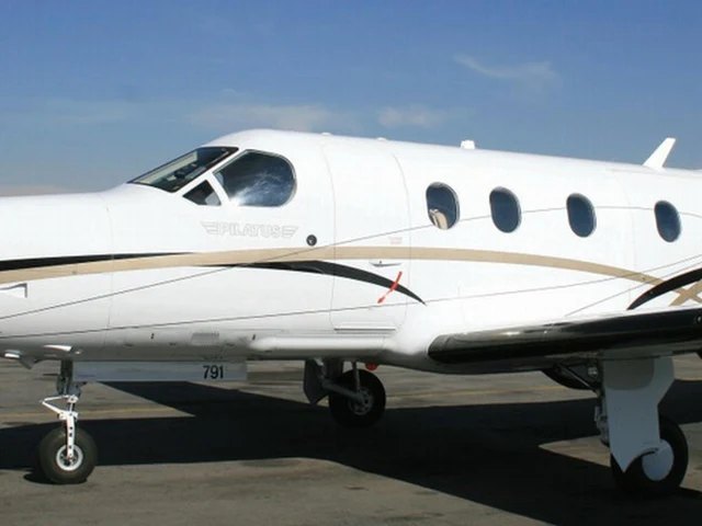 ZS-DLB — photo