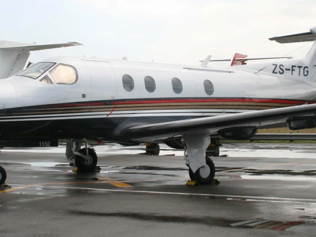 ZS-FTG — photo