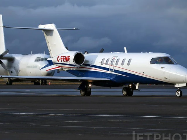 C-FEMF — photo