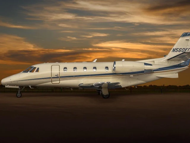N560KC — photo