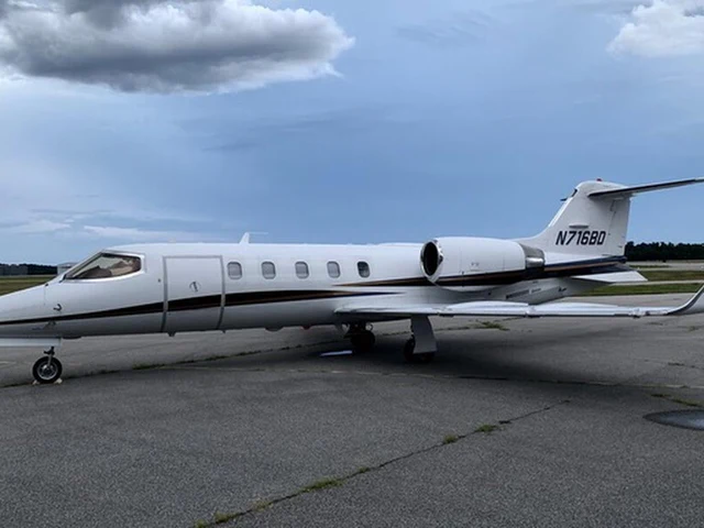 N76CD — photo