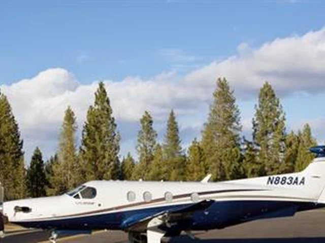 N883AA — photo