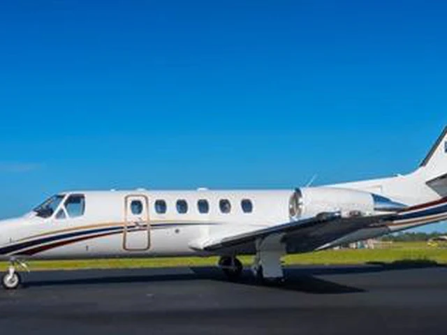 VH-CCJ — photo