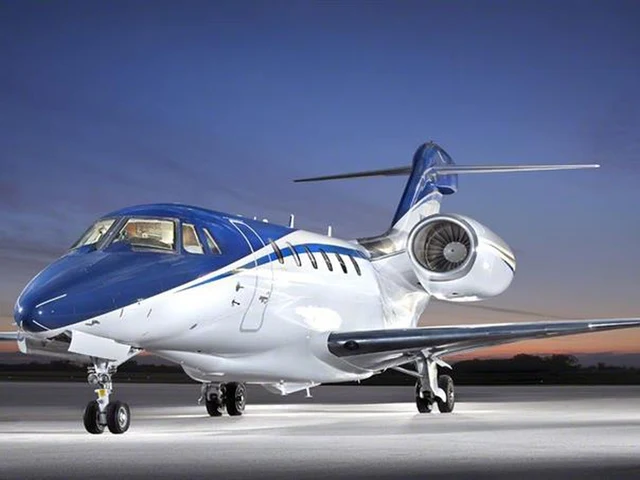 N868DM — photo