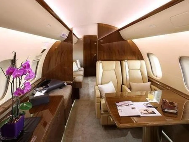 OE-LHU — photo