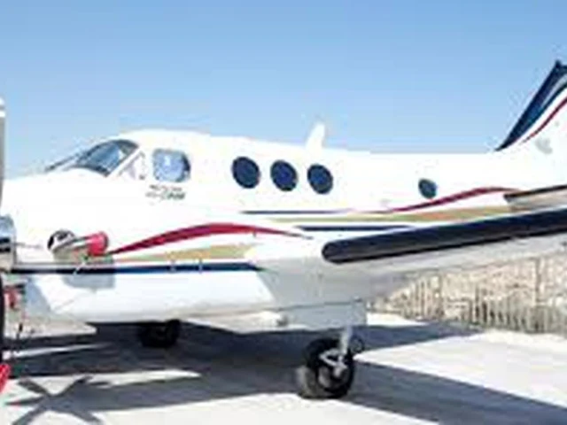 King Air C90B — photo