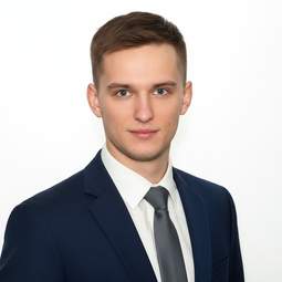 Максим Манаенков