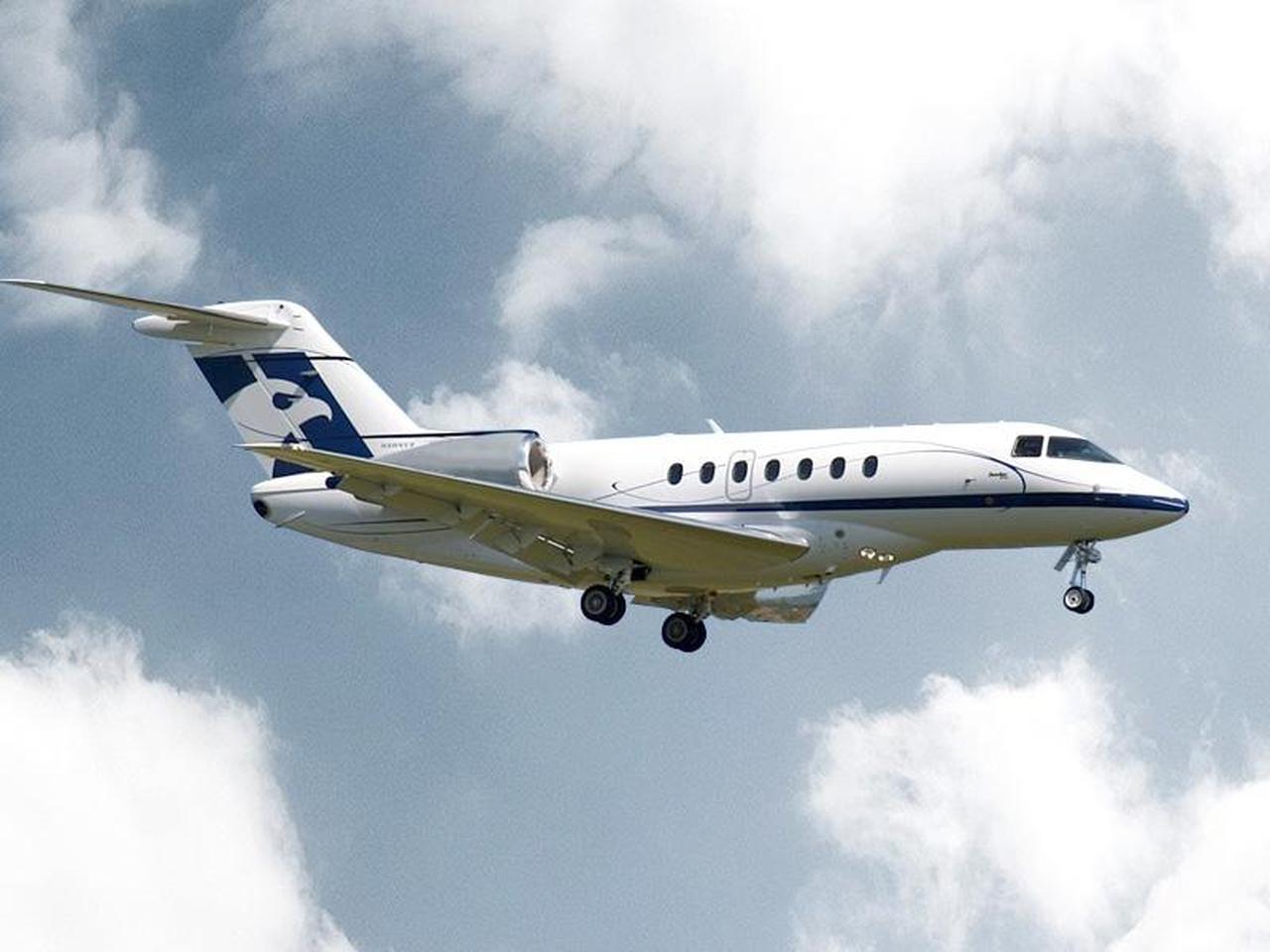Hawker 4000